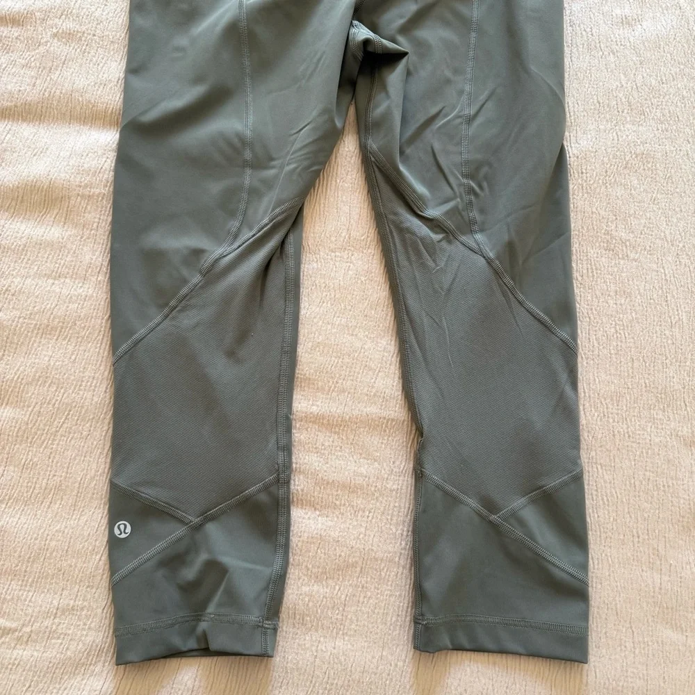 lululemon athletica Olive Green Cropped Leggings